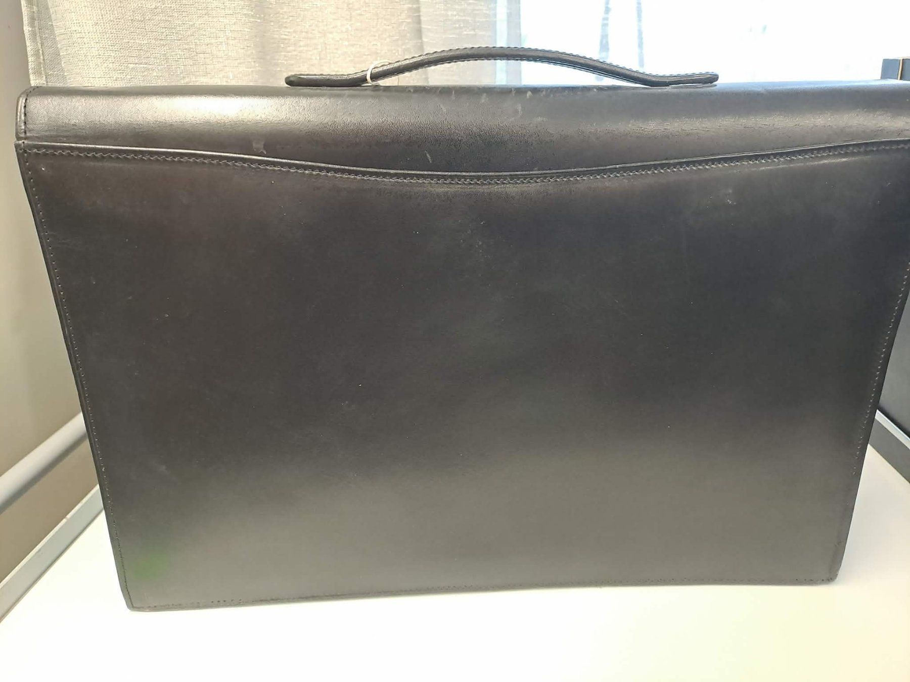 Tovaglioli: Serviette cuir – Usato da La Chaux-de-Fonds venduto da Emmaus2300CDF 2