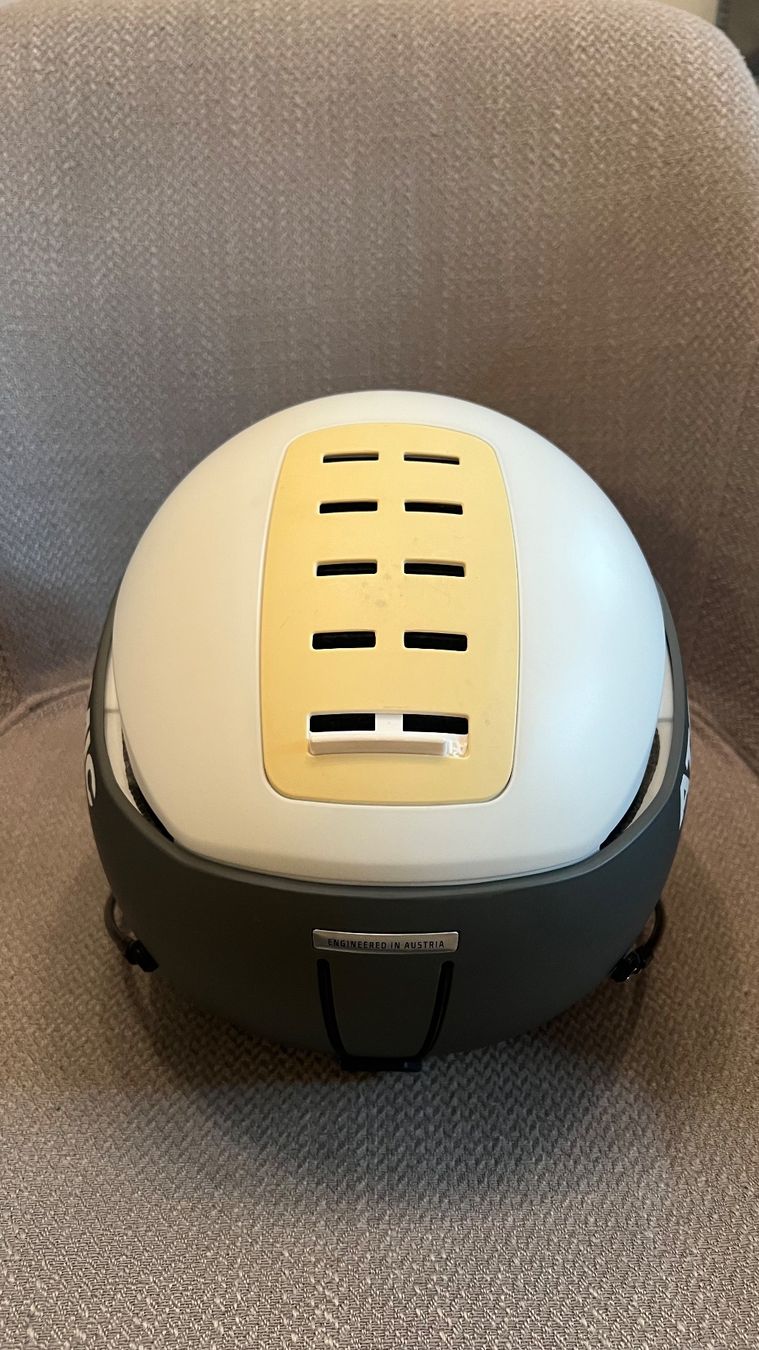 Atomic Caschi: ATOMIC Skihelm Grösse M, inkl. Slalombügel – Usato da Bern venduto da bel_yhz8 2