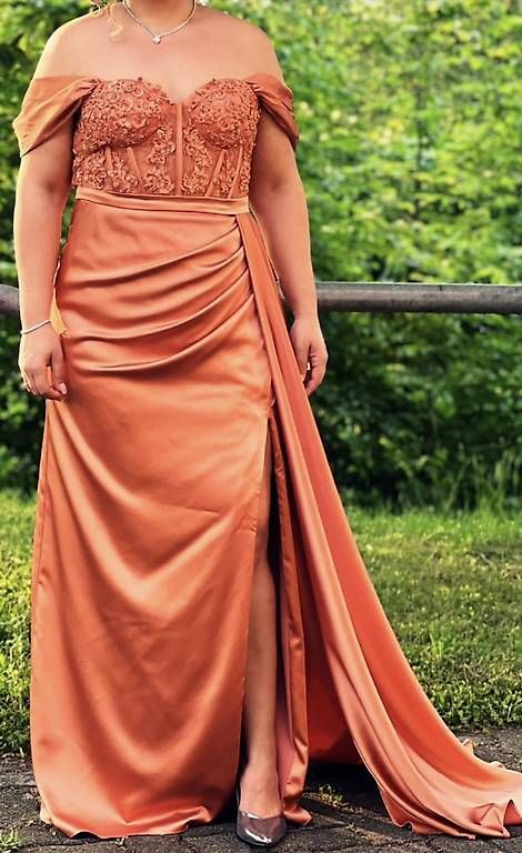 Vestiti: Elegantes Abendkleid / Ballkleid, Grösse 44 – Usato da Lachen SZ venduto da Aysenur30