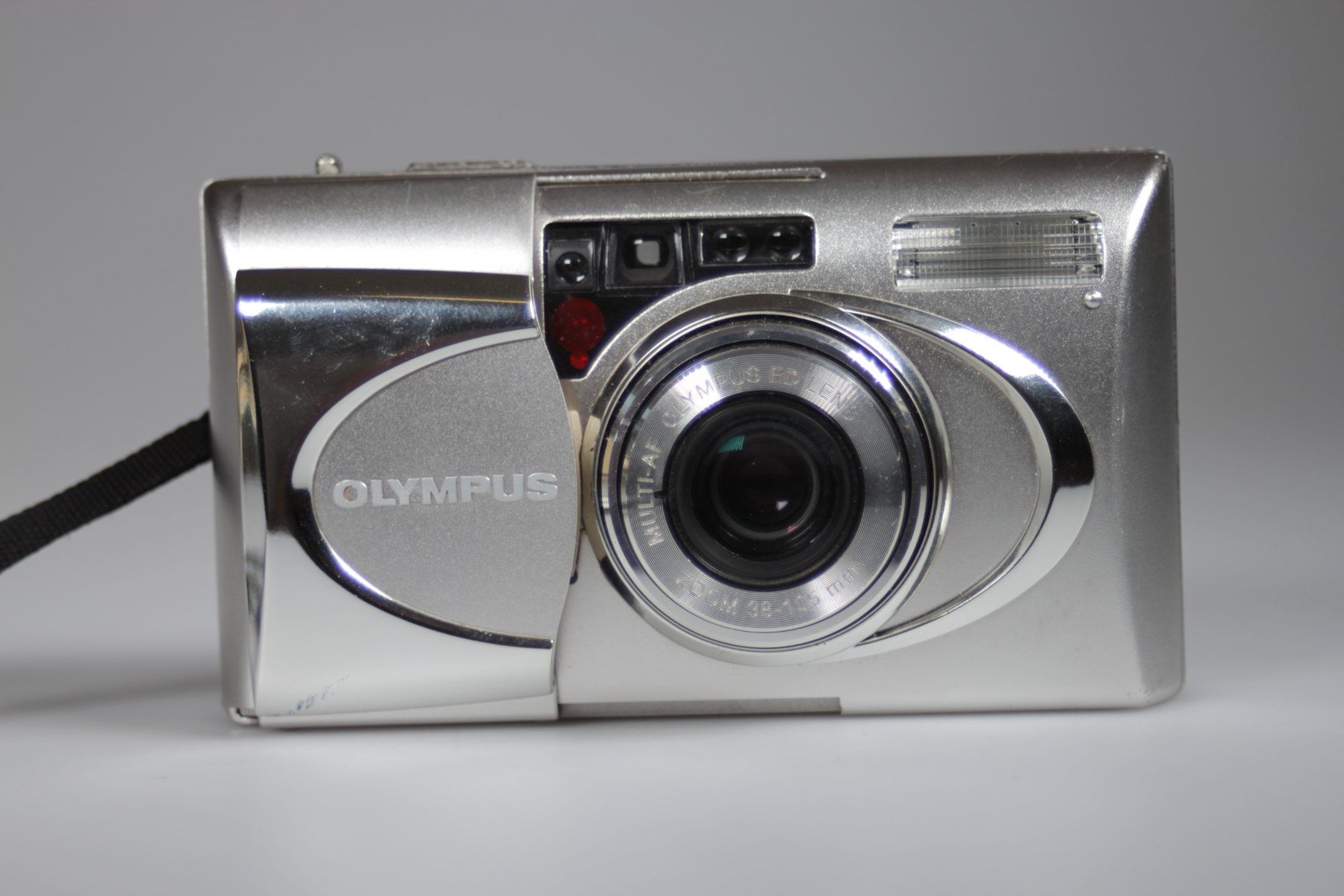 Olympus Kamera: Olympus Zoom 80 Analogkamera – Gebraucht aus Basel von IRMAundFRED 1