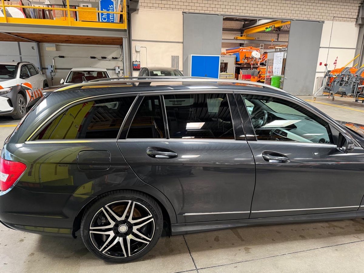 Mercedes-Benz Automobili: Mercedes Benz C250 – Usato da Chur venduto da Susanaoscar 7