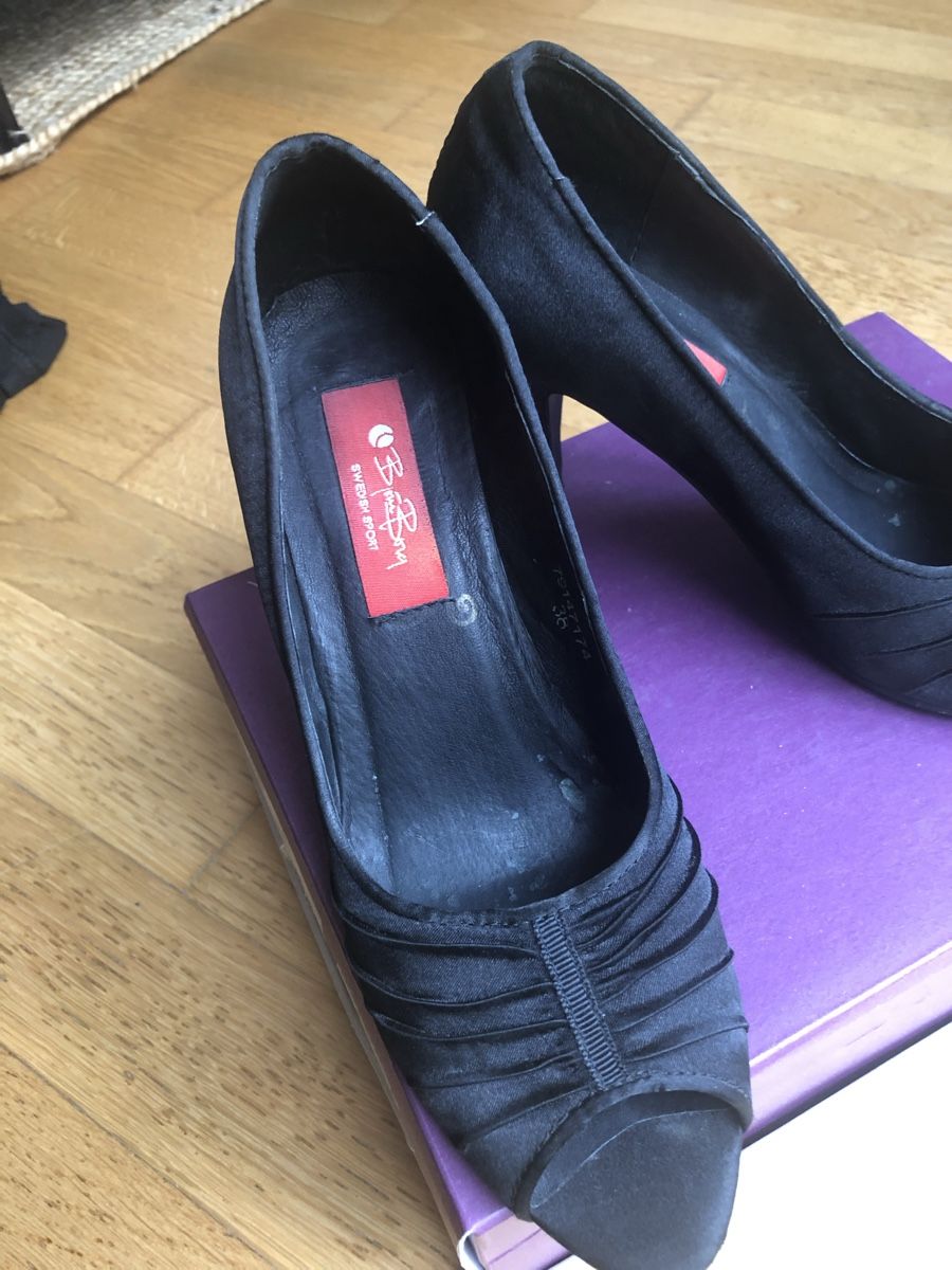 Scarpe da donna: Pumps, Black Satin, wie neu, Gr. 38 – Nuovo (secondo la descrizione) da Zürich venduto da vadimi 6