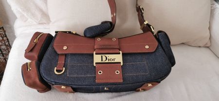Sac à main Christian Dior, Street Chic Columbus. TTBE