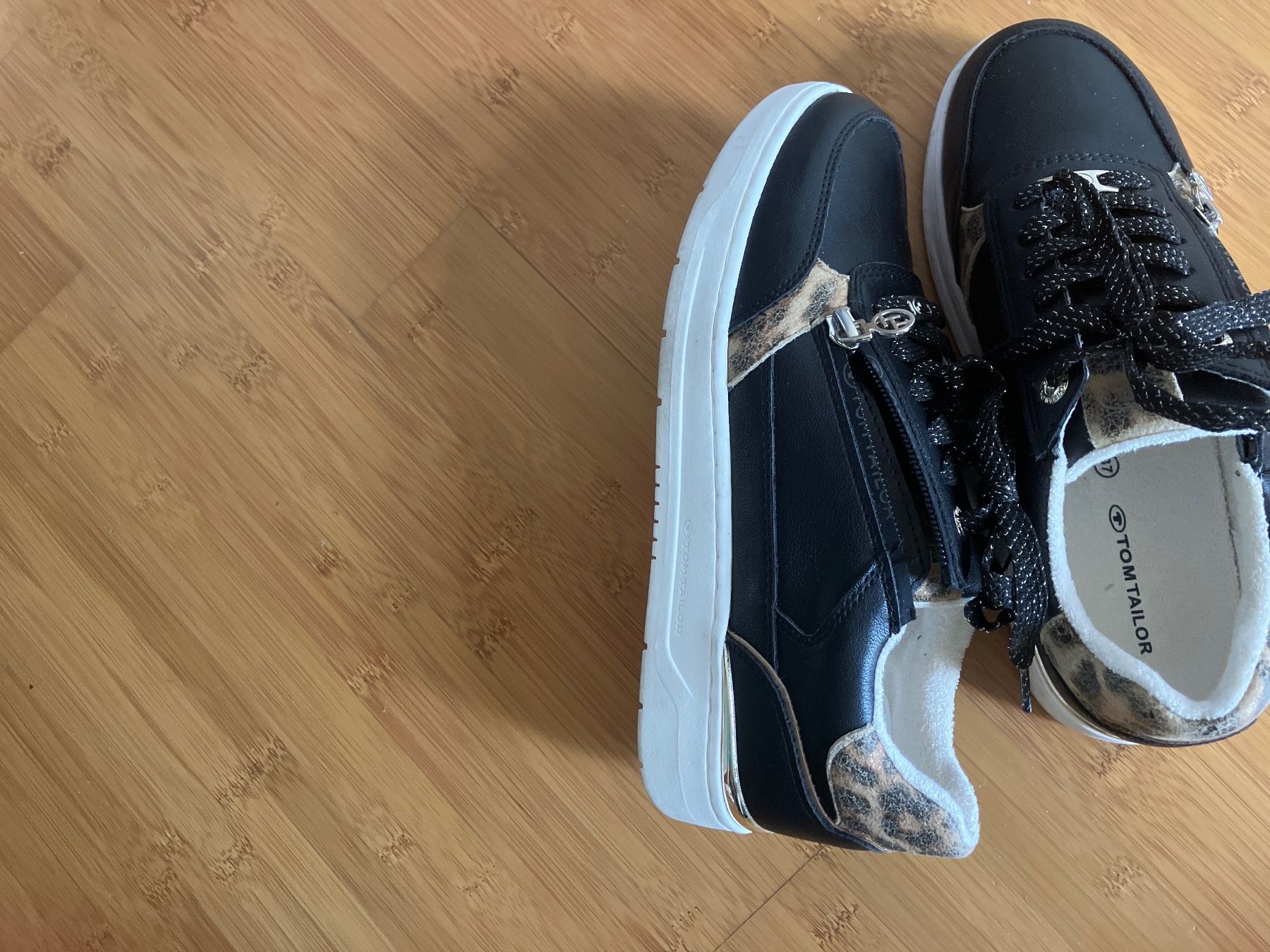 Tom Tailor Scarpe da donna: Ledersneakers von Tom Taylor – Nuovo (secondo la descrizione) da Belp venduto da Bverona 3