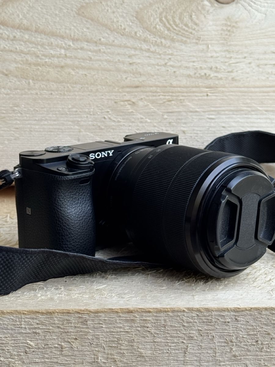 Sony Kamera: Sony a6000 und Objektiv – Gebraucht aus Bellinzona von 16KhZ 1