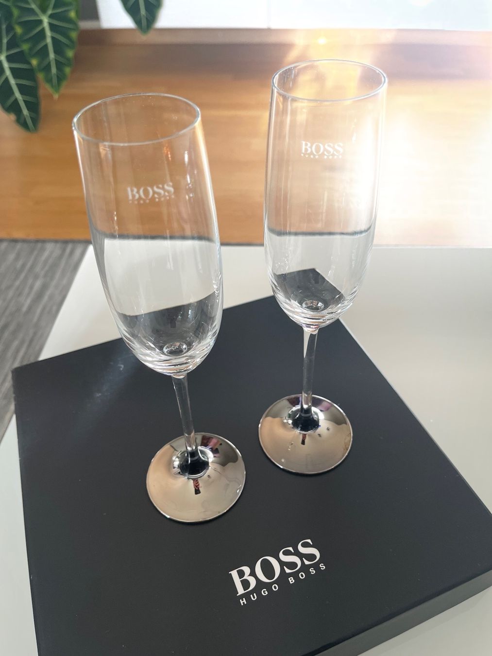 Bicchieri: Hugo Boss Champagner Gläser 2 Stück mit Box – Usato da Zürich venduto da Recode.Fashion 4