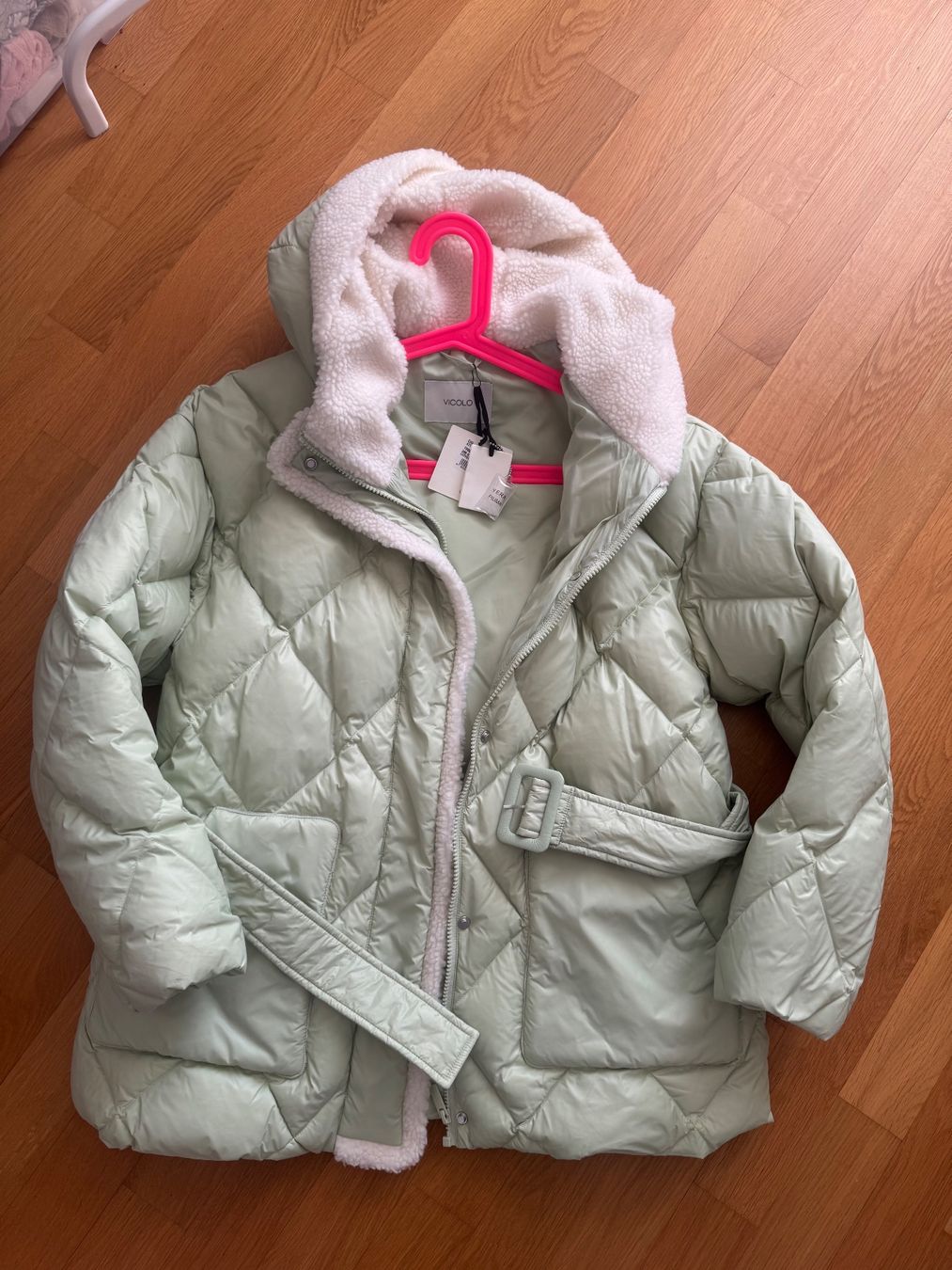 Giacche: Daunenjacke Gr m/l neu Damen – Nuovo (secondo la descrizione) da Unterengstringen venduto da Cuz_5555