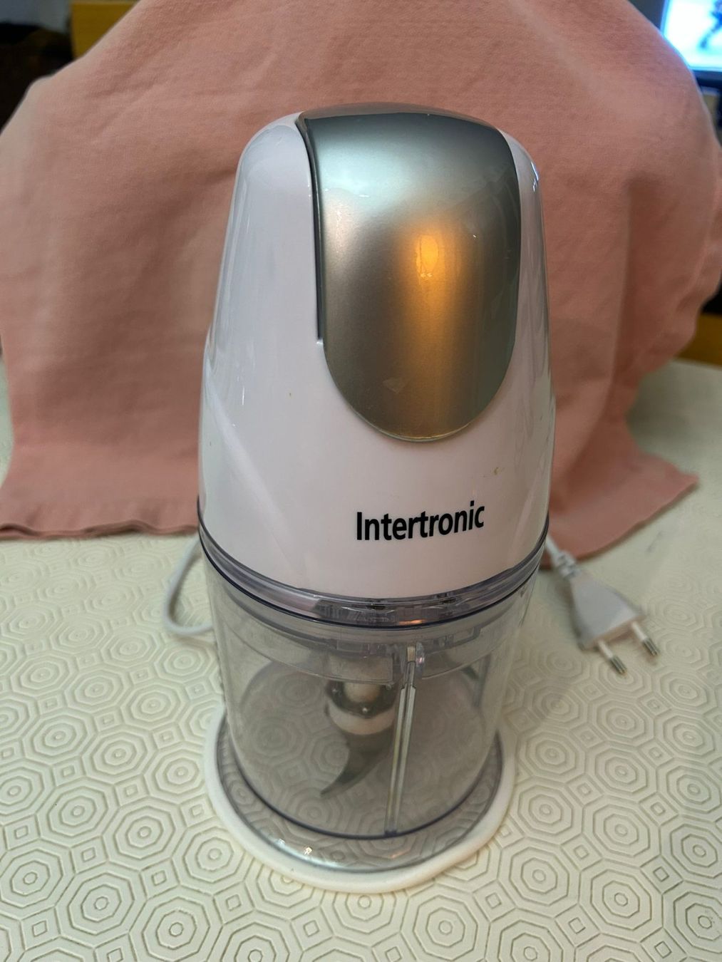 Elettrodomestici da cucina: Tritatutto Intertronic – Usato da Melano venduto da H-Sara