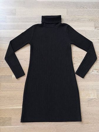 Rippkleid mit Rollkragen - Gr. S - Schwarz