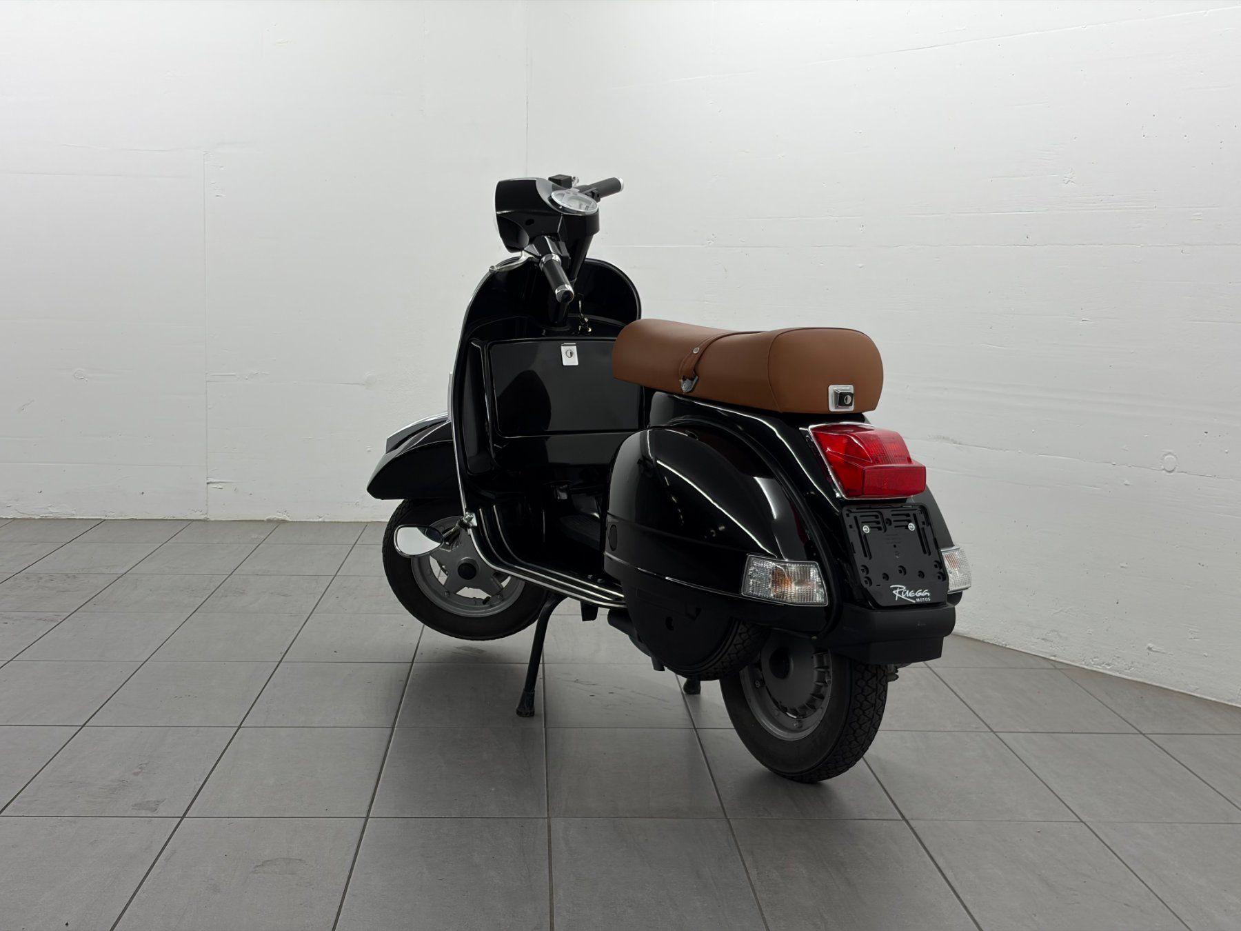 Piaggio Scooter: PIAGGIO Vespa PX 125 E Disc – Usato da Nänikon venduto da s_a_n_d_r_o 2