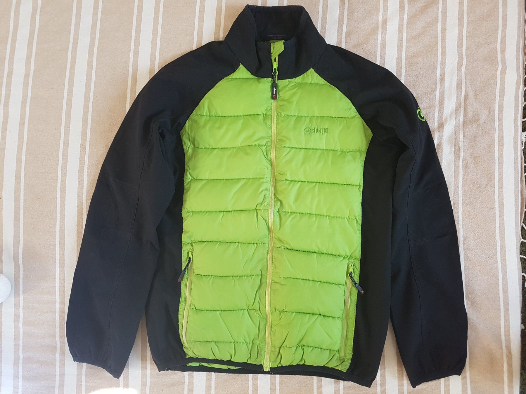 Sherpa Giacche: Veste Sherpa GrM – Usato da Cernier venduto da HANDRES07