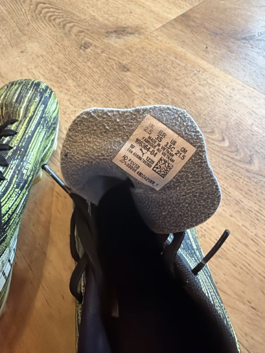 Puma Scarpe per ragazzi: Fussballschuhe Puma Grösse 35 – Usato da Walde AG venduto da Hanutta 3