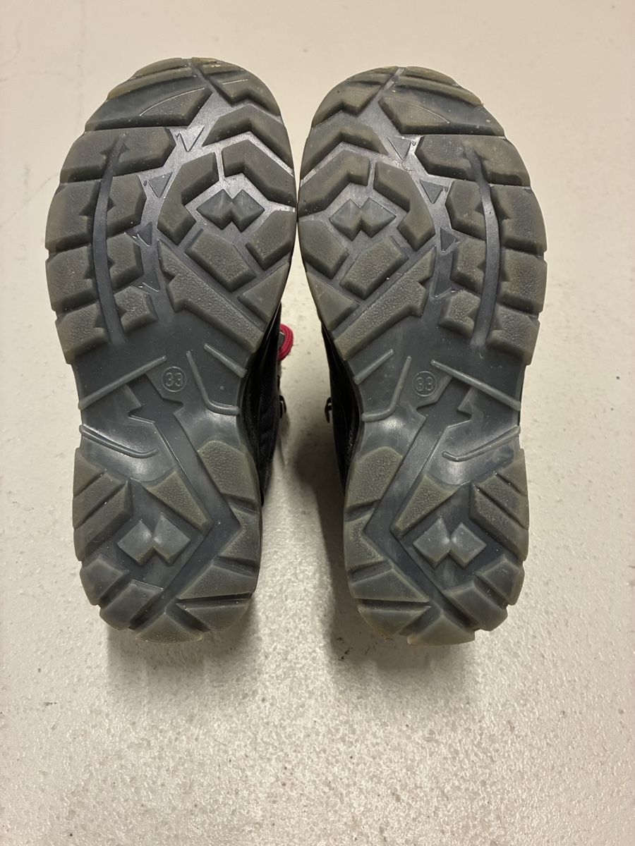 Schuhe für Jungen: Winterschuhe Grösse 33 – Gebraucht aus Männedorf von 3sacompany 2