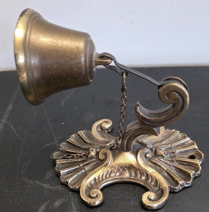 Campanacci mucche: Vintage Wandglocke aus Messing Glocke – Usato da Flums venduto da Flumsantik 4
