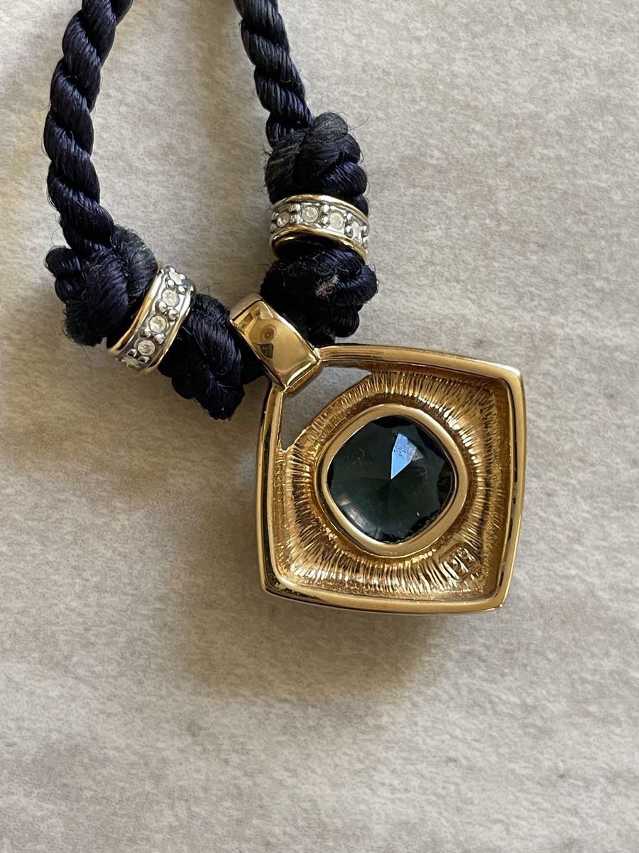 Pierre Lang Catenine: Kordelkette mit Anhänger Pierre Lang  – Usato da Flawil venduto da Naphtali 5