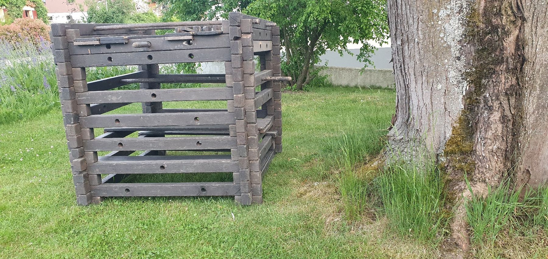 Spielhäuser: kinder spielhaus Holzbausatz – Gebraucht aus Oberönz von bar_yqq5