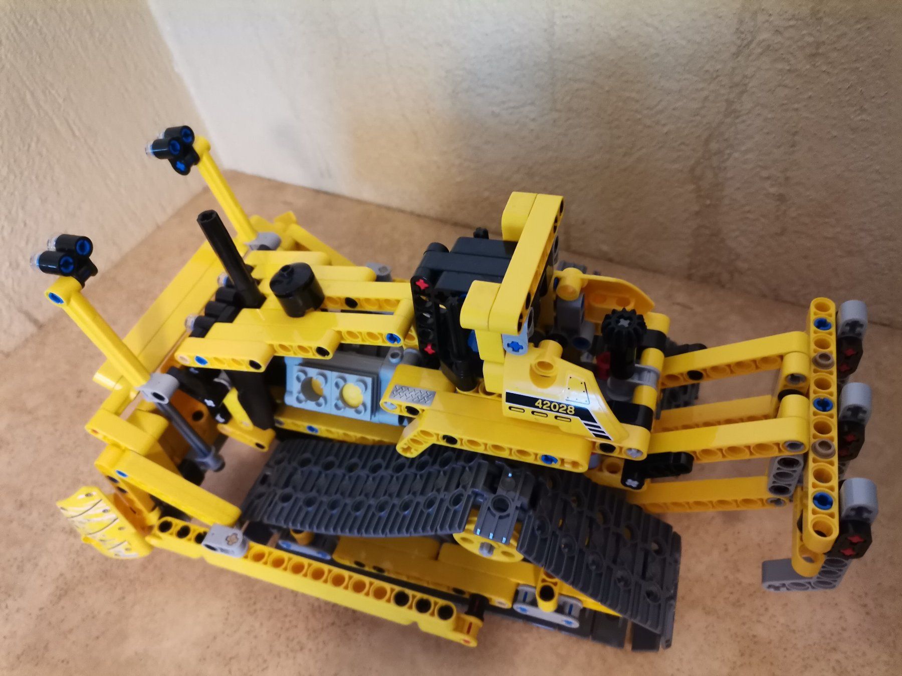 Lego Giocattoli: Lego Bulldozer 42028 – Usato da Oftringen venduto da Esthiboy 2