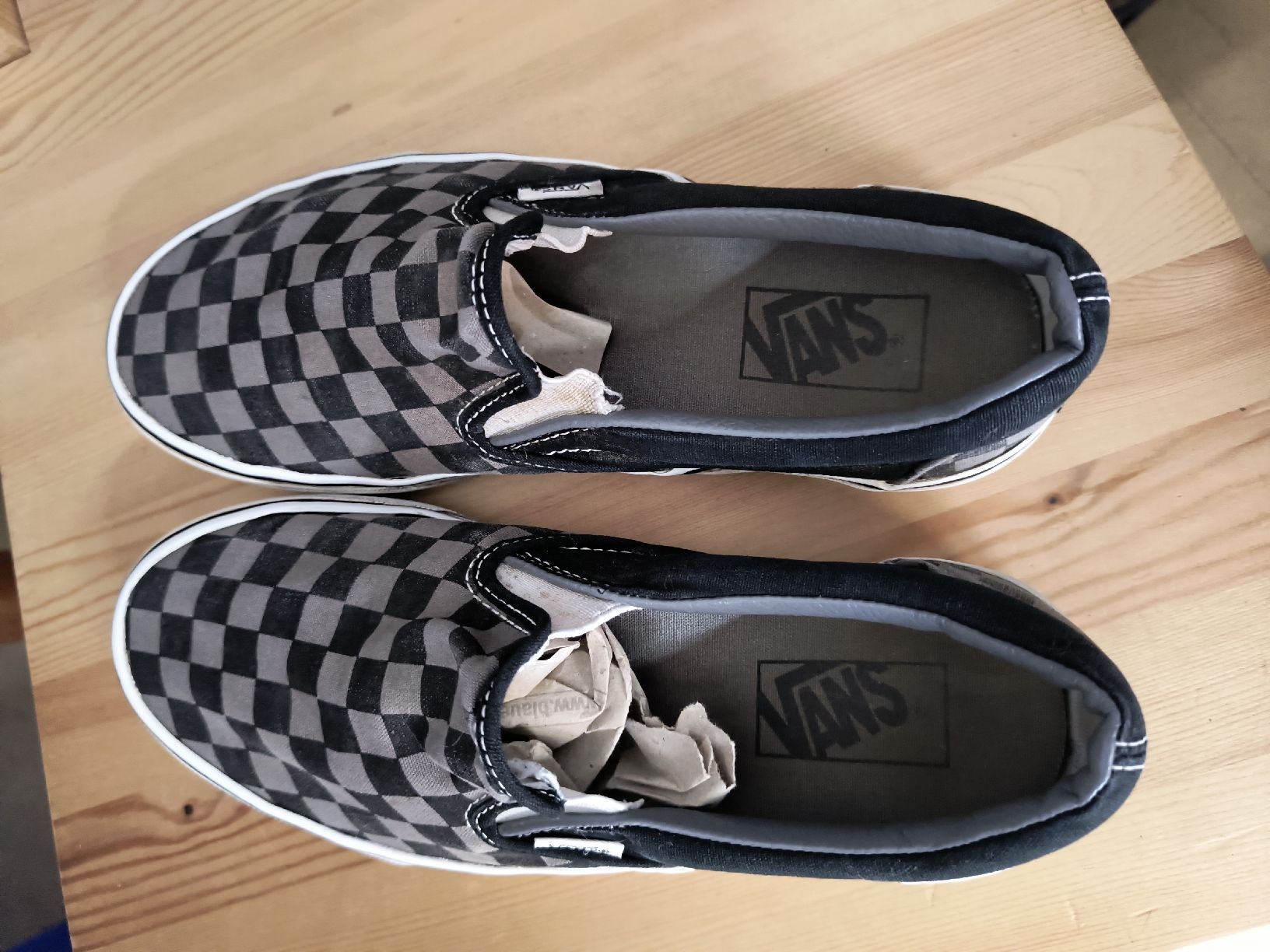 Vans Scarpe da uomo: Vans Checkerboard Slip-Ons Grösse 39 👟 – Usato da Oberweningen venduto da Bumblebee2