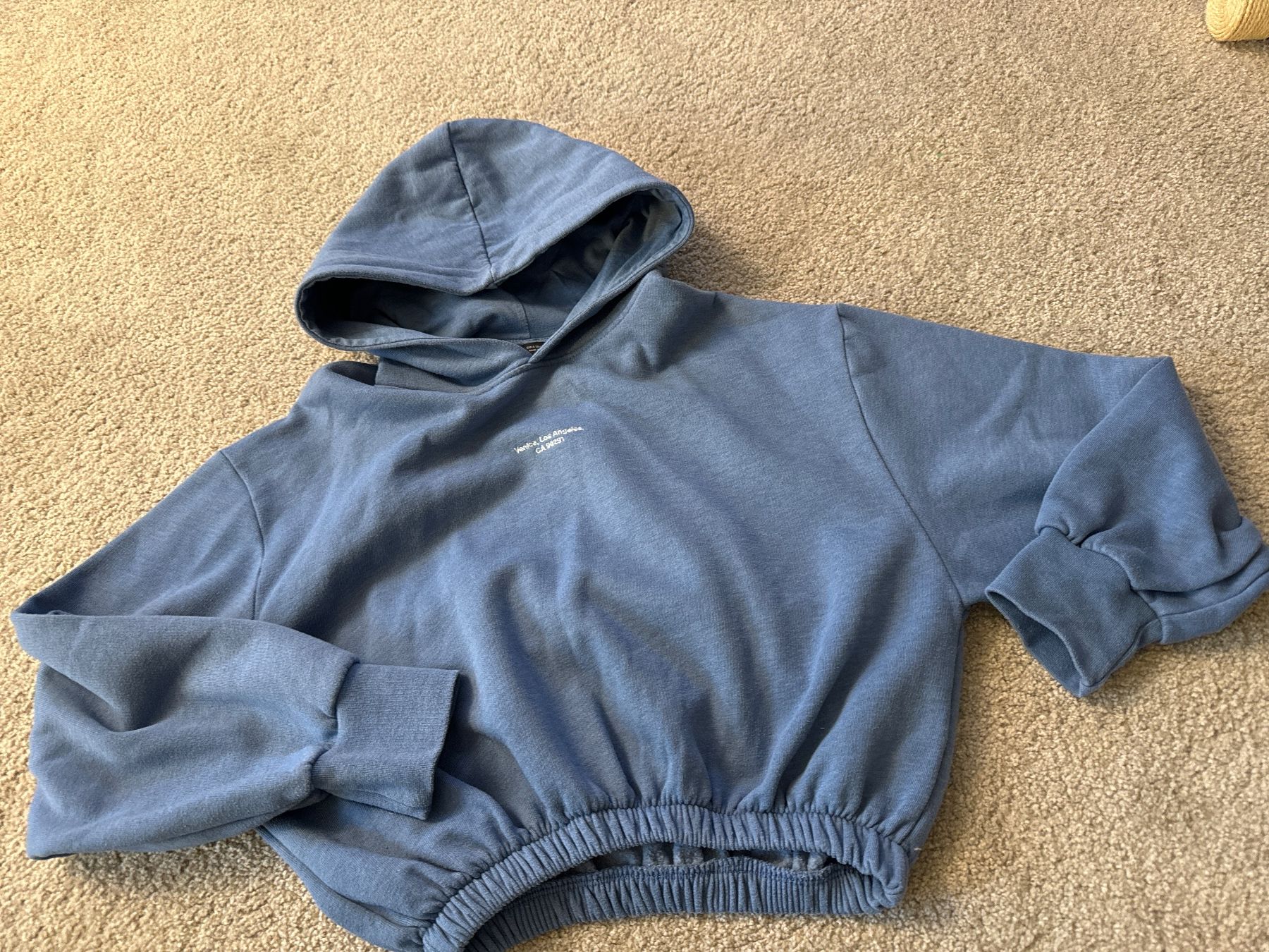 Zara Maglioni & Felpe: Zara blauer Cropped Hoodie Grösse S – Nuovo (secondo la descrizione) da Oberweningen venduto da Jogi2