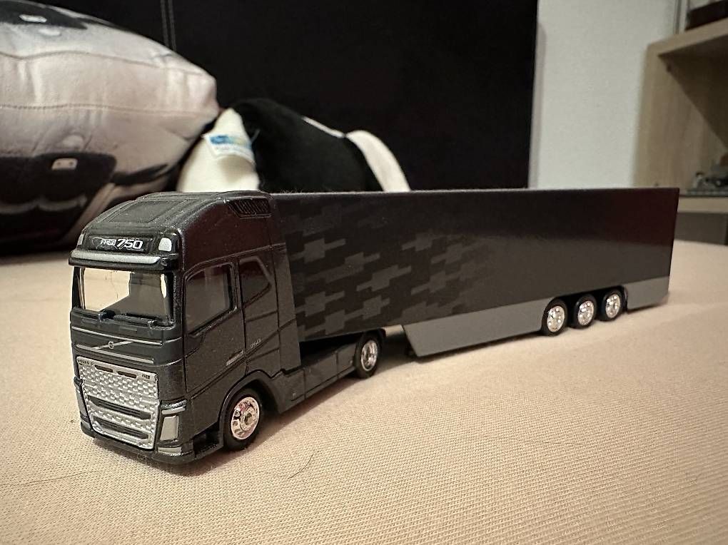 Modellini d'auto: Lastwagenmodelle 1:87 – Usato da Attiswil venduto da Martin558790 1