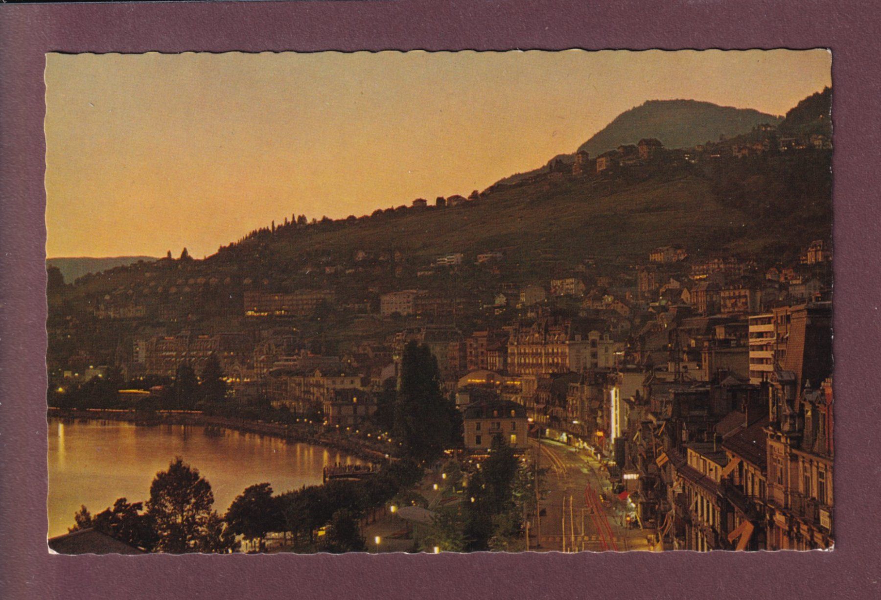Ansichtskarten: MONTREUX la nuit – Gebraucht aus Pully von nicecards