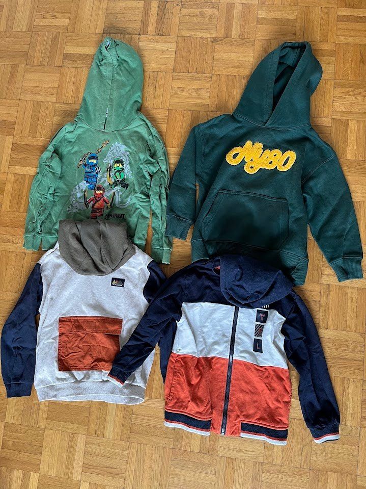Mayoral Kleiderpakete & -sets: 4 sweats taille 7 ans – Neu (gemäss Beschreibung) aus Genève von ded_dg7w