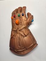 Marvel Infinity Gauntlet Handschuh gebraucht Zustand
