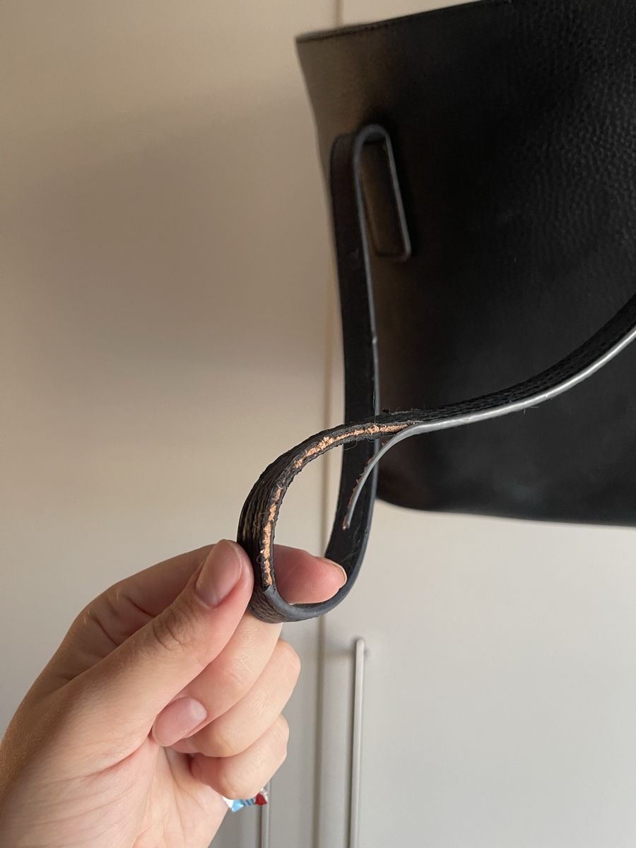 Borse da donna: Elegante schwarze Ledertasche – Usato da Arni AG venduto da belfidi 1