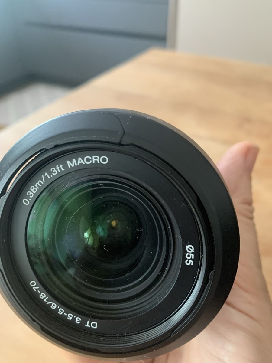 Sony Fotocamera: Sony Alpha 100 mit Objektiv DT 3.5-5.6/18-70 – Usato da Pfäffikon SZ venduto da Luzia67 5