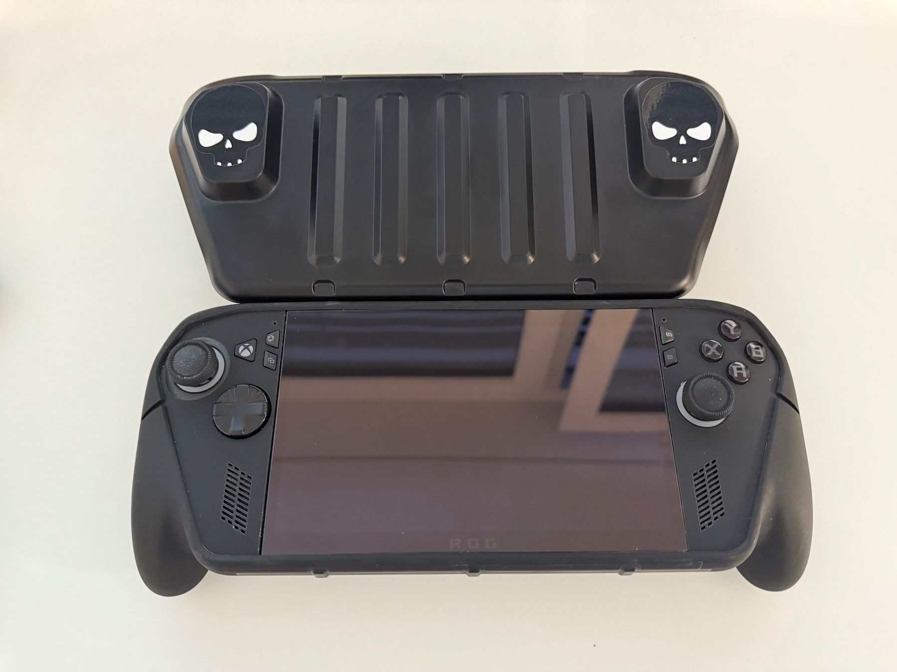 Asus Consoles: ROG Xbox Ally X mit dbrand case - Garantie bis 2030 – Neuf (Voir description) à Bonaduz par cfm_5s5j