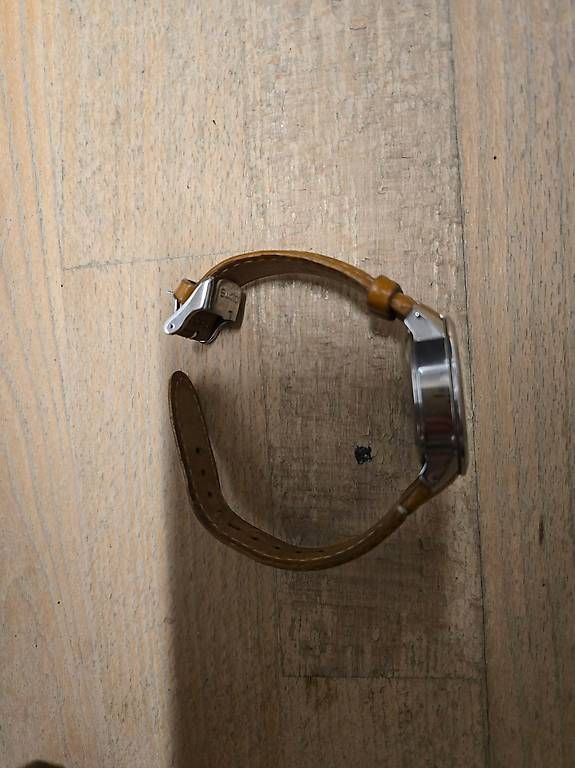 Orologi: Swatch Metall YRS 401 – Usato da Hinwil venduto da Sinclar1 1