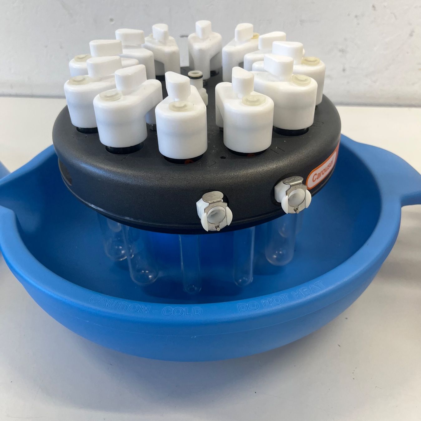 Accessori da laboratorio: Radleys Carousel 12 Set, 12-Fach Parallelsynthese – Usato da Niederdorf venduto da LeptonAG_Labor 1