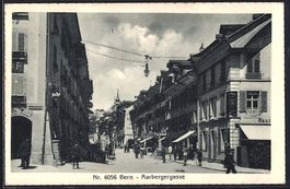 Bern, Aarbergergasse mit Hotel und Caf