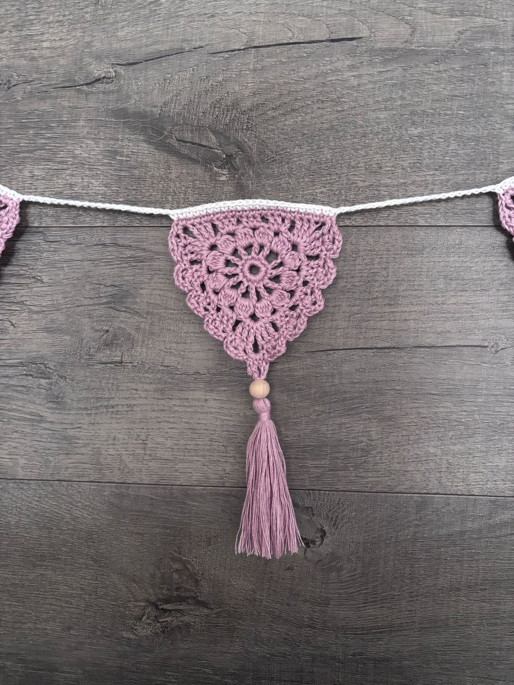 Tutte le decorazioni: Wimmpelkette , lila, Boho-Stil, neu – Nuovo (secondo la descrizione) da St. Niklaus VS venduto da loumonrohandmade 2