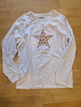 T-shirt manches longues étoile pailletée taille 12 13 ans