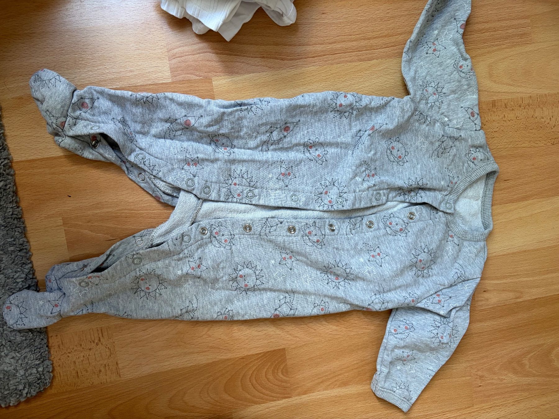 Next Lotti di vestiti: Next sleepsuits Size Up to 3 Months – Usato da Arbon venduto da bot_5ht5 3