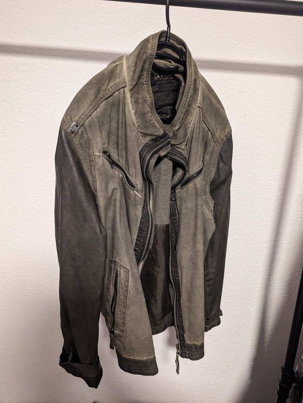 Giacche: M.O.D Jacke / L / Men – Usato da Ittigen venduto da Deriento 5