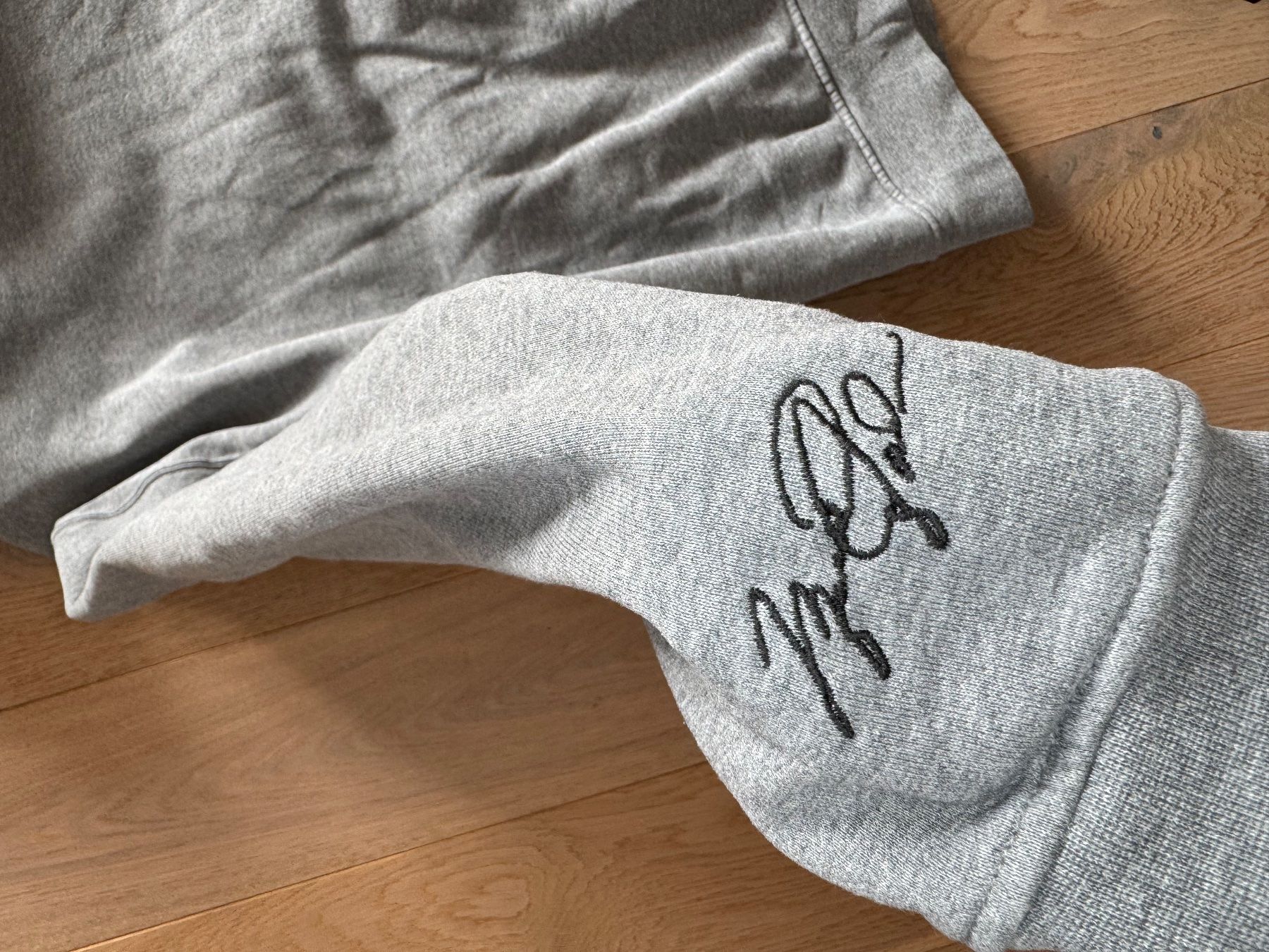 Jordan Maglioni & Felpe: Jordan HOODIE - sweat zippé – Usato da La Chaux-de-Fonds venduto da slishwardrobe 3
