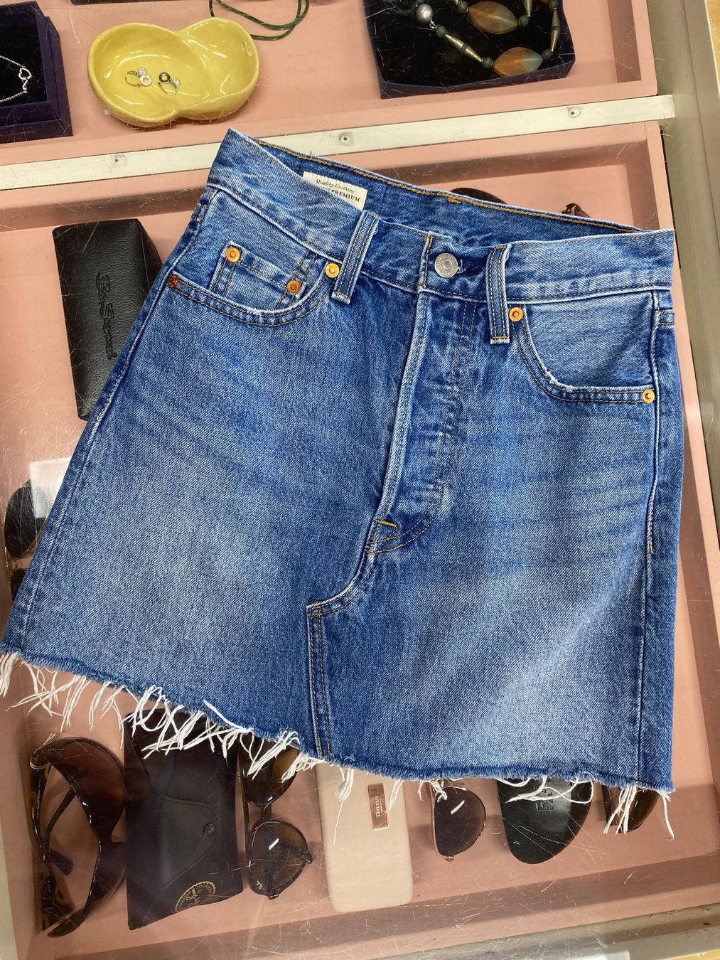 Levi's Gonne: Levis Jeansrock dekonstruiert Gr.XS – Usato da Steffisburg venduto da kla_65qs 6