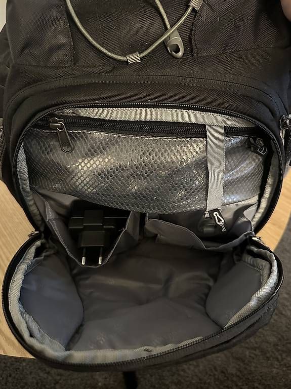 Zaini: Fotorucksack Jack Wolfskin – Usato da Gwatt (Thun) venduto da Redyred 3