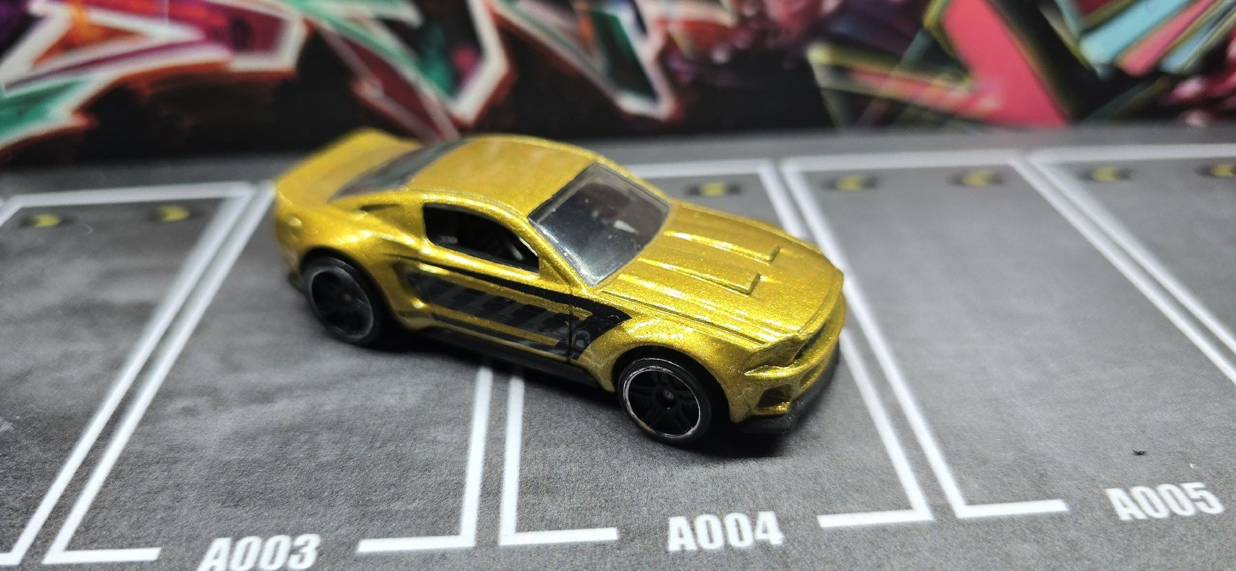Hot Wheels Modellini d'auto: Hot Wheels Ford Mustang – Usato da Frauenfeld venduto da ufo_yk6c