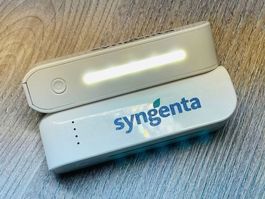 Powerbank mit integrierter LED Taschenlampe - 1 Stück!