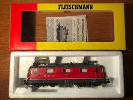 Fleischmann SBB Lokomotive Re 4/4 II rot