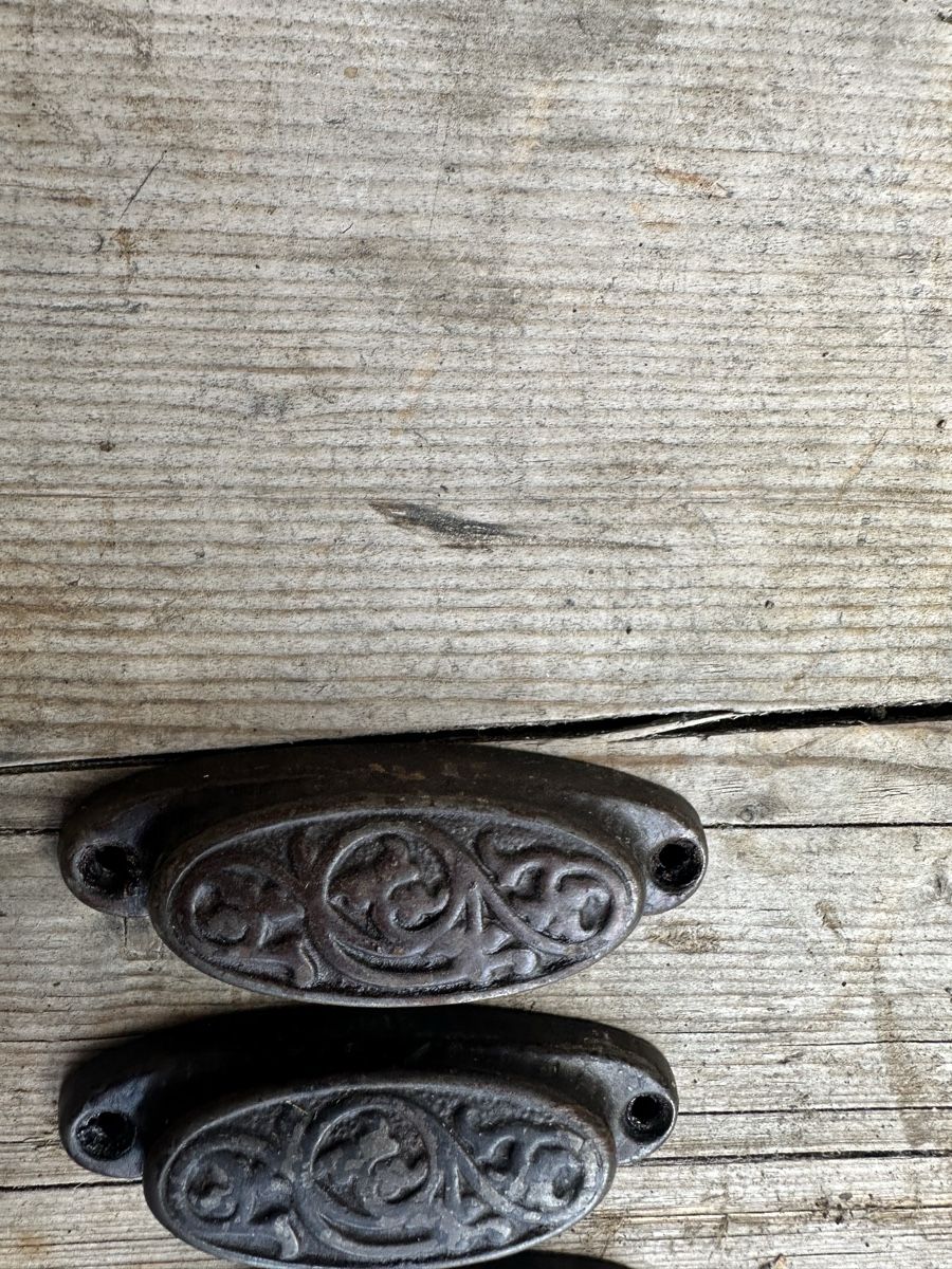 Quincaillerie: 3 Schubladen Griffe Gusseisen – D'occasion à Villmergen par Bezdupe 3