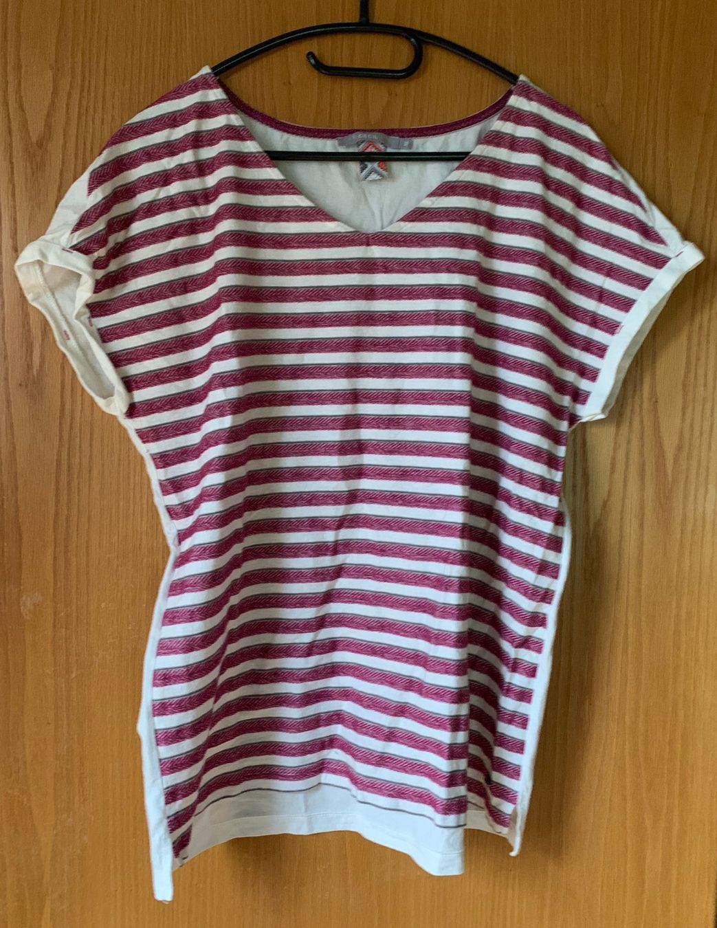 Cecil T-Shirts: Cecil T-Shirt weiss-rot gestreift – Gebraucht aus Zäziwil von kreative-ideen 2