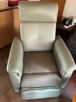 Sessel elektrisch verstellbar beige Leder gut erhalten
