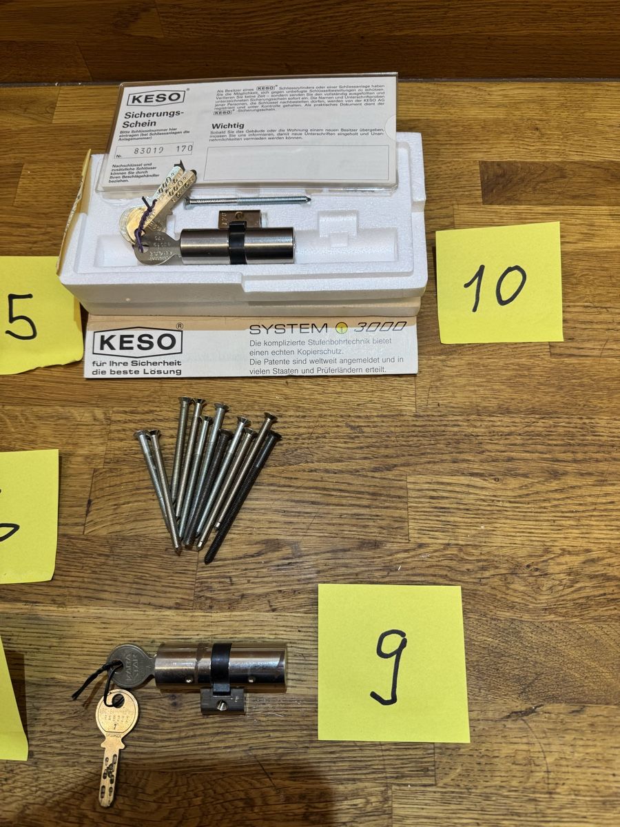 Cadenas: Schliesszylinder diverse – D'occasion à Männedorf par aristoteles59 3