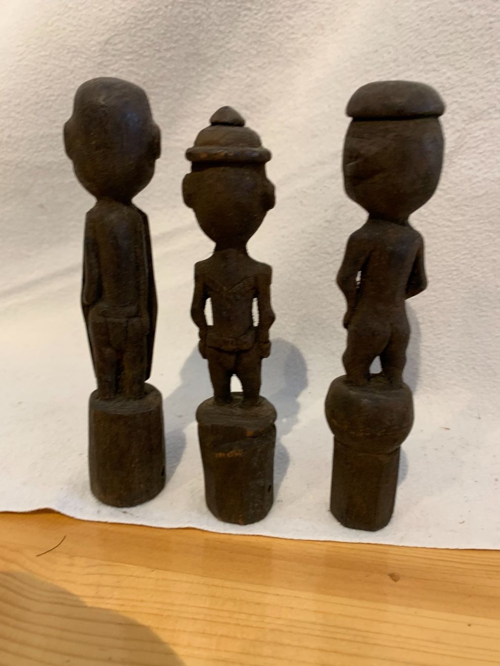 Skulpturen & Statuen: 3 Holz-Fetische aus Indonesien – Gebraucht aus Mumpf von dadaboygugulini 1