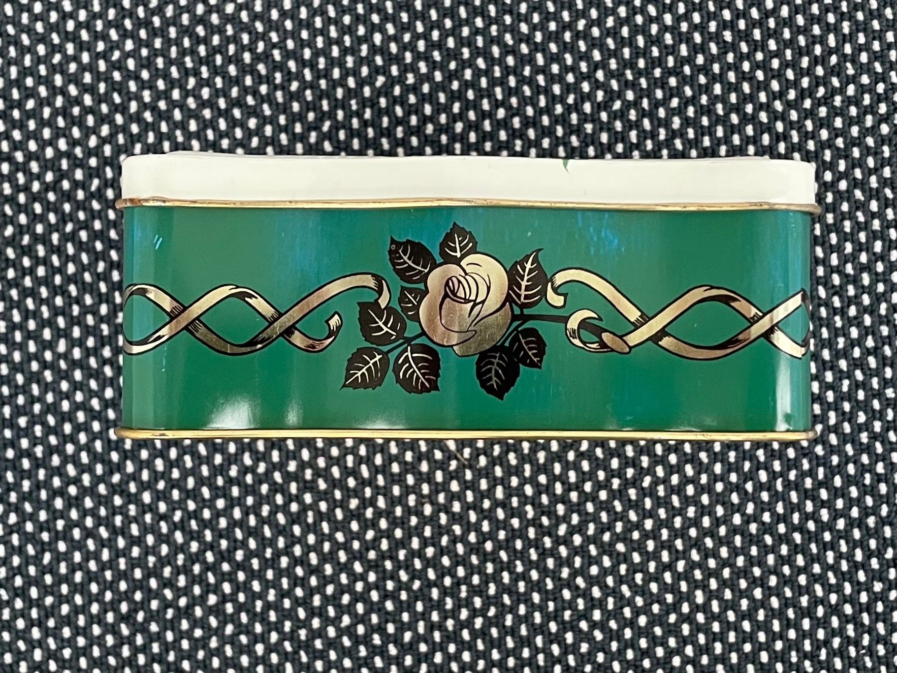 AluBox Barattoli: Antike Blechdose mit Rosen-Motiv - Vintage – Usato da Zürich venduto da Alot16 6
