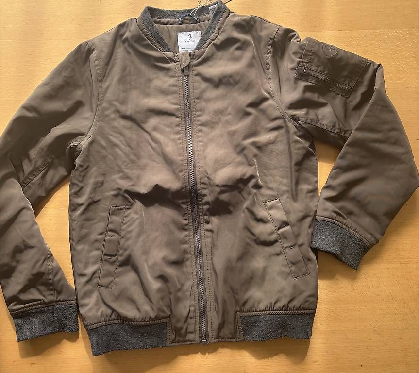 Giacche & Cappotti: Übergangs Jacke Bomberjacke Gr 152 – Usato da Netstal venduto da gapow